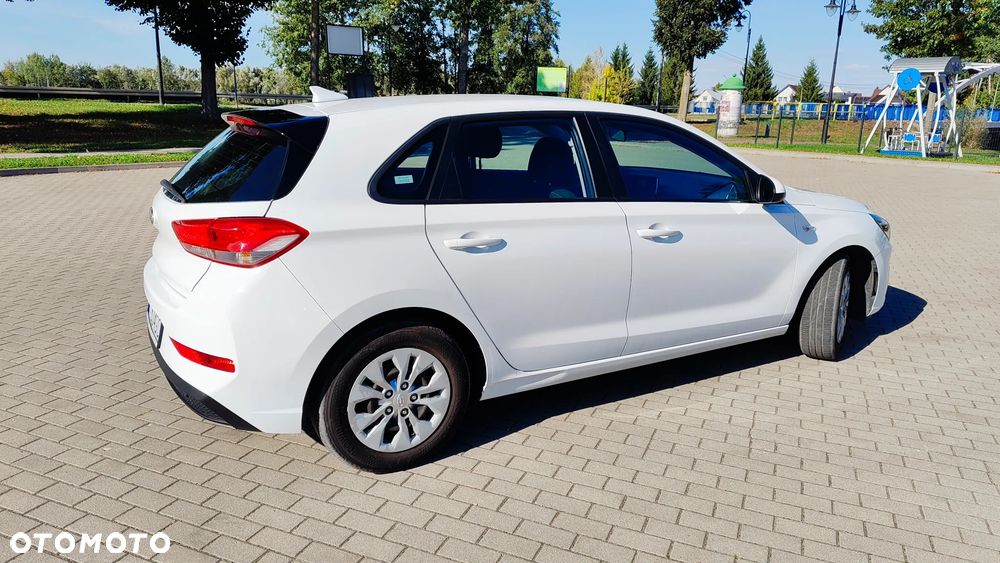 Hyundai i30 1.5 DPI Modern - 4