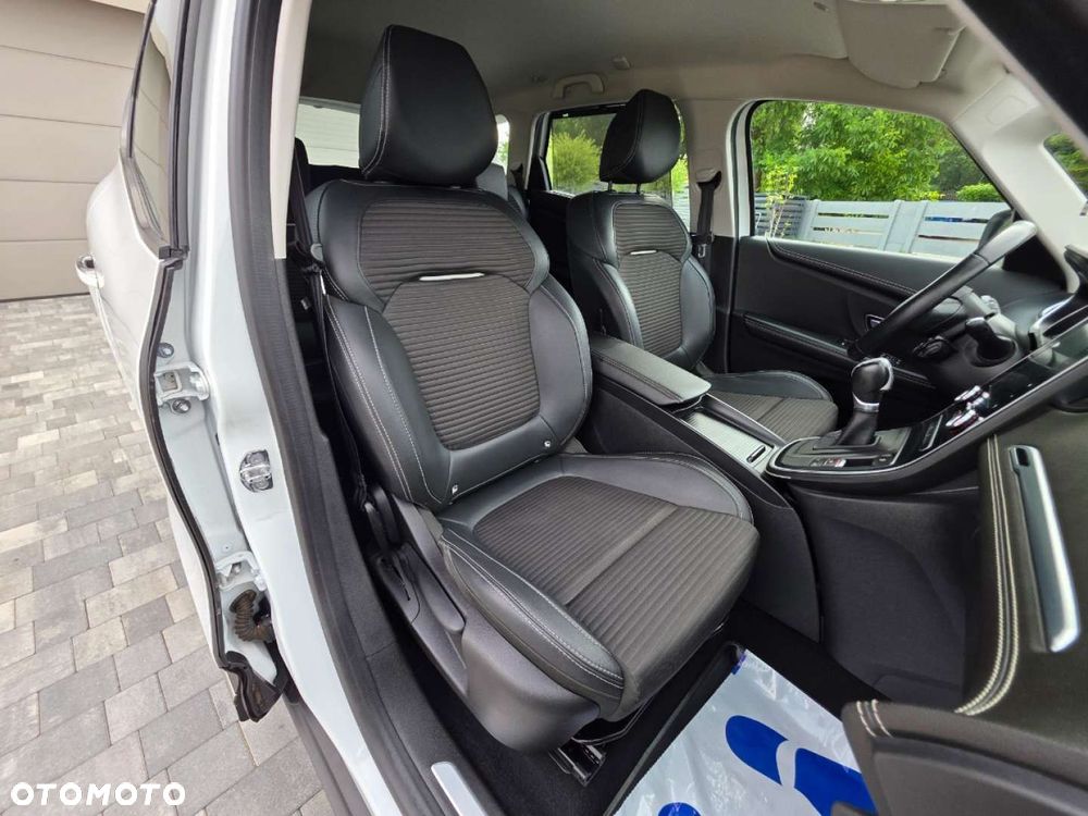 Renault Scenic - 25