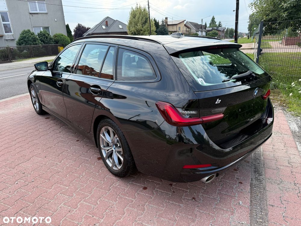 BMW Seria 3 320e PHEV sport - 8