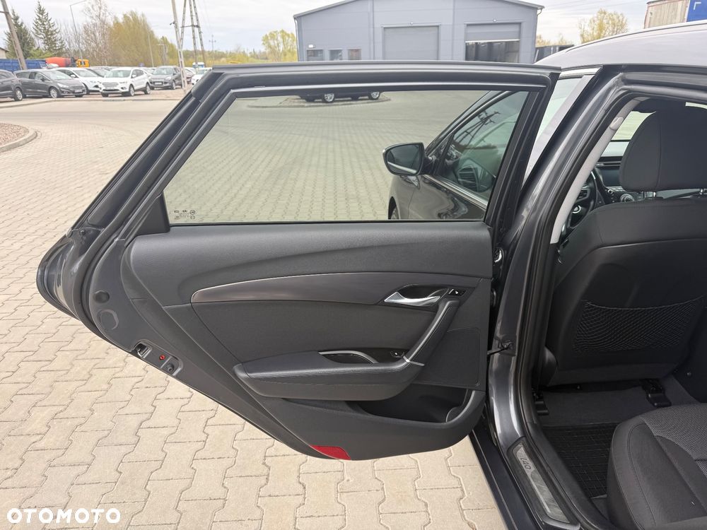 Hyundai i40 i40cw 1.7 CRDi Fifa World Cup Edition - 18
