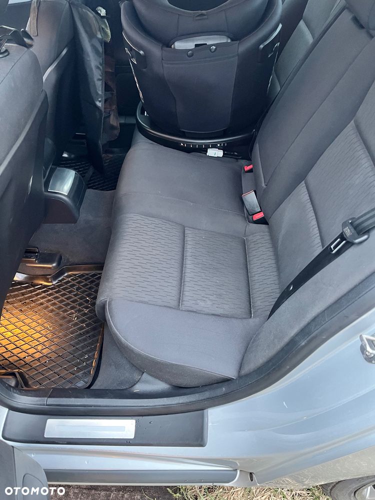 Audi A4 Limousine - 9