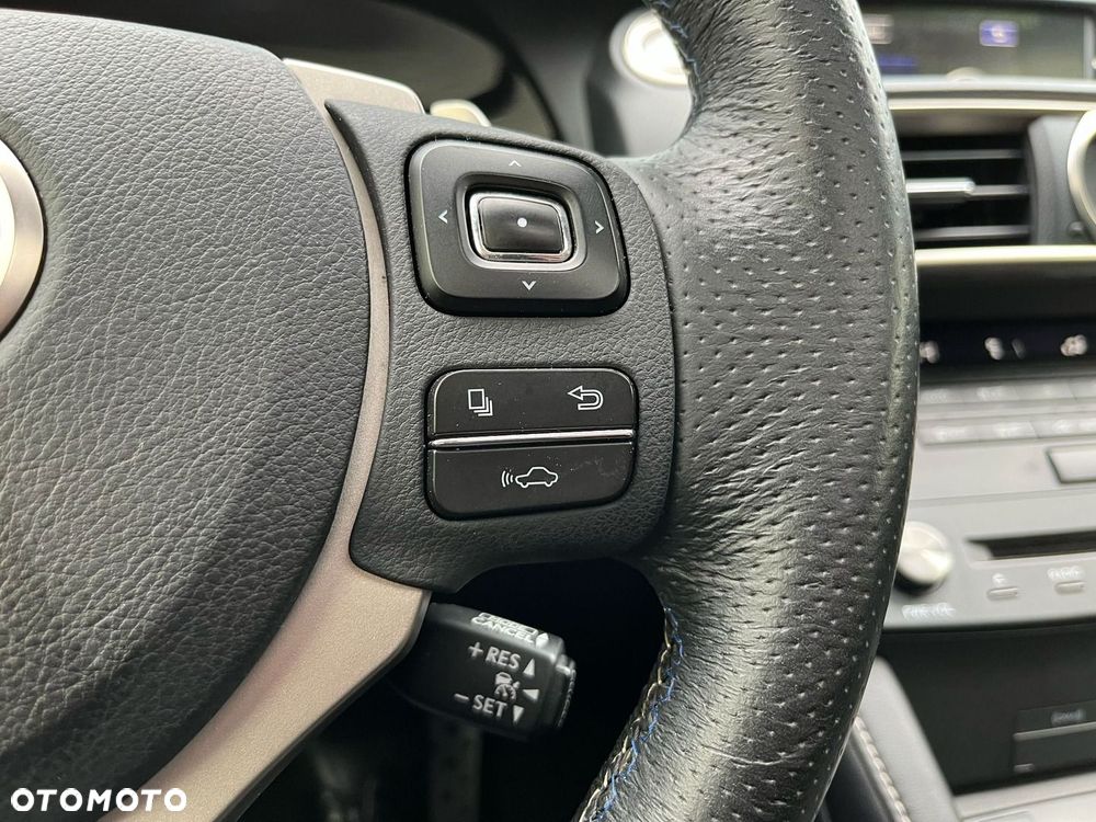 Lexus RC F Prestige - 26