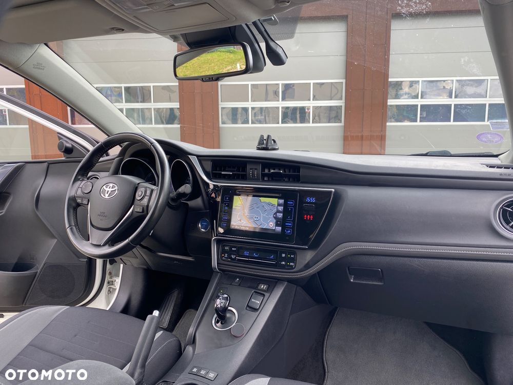 Toyota Auris 1.8 Executive - 19