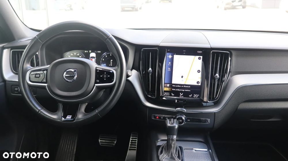 Volvo XC 60 T5 AWD R-Design - 11