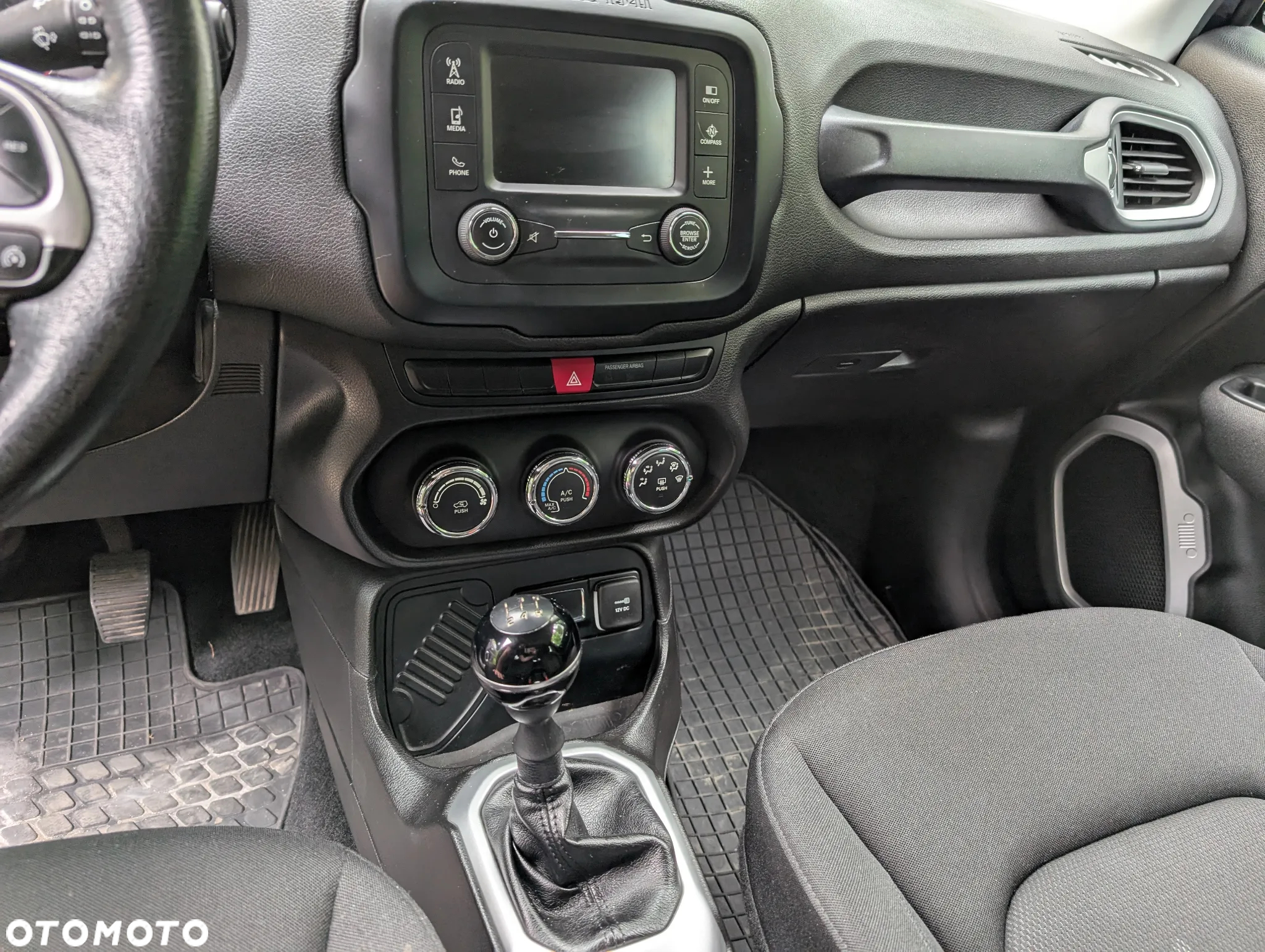 Jeep Renegade 1.6 E-TorQ Longitude FWD - 9
