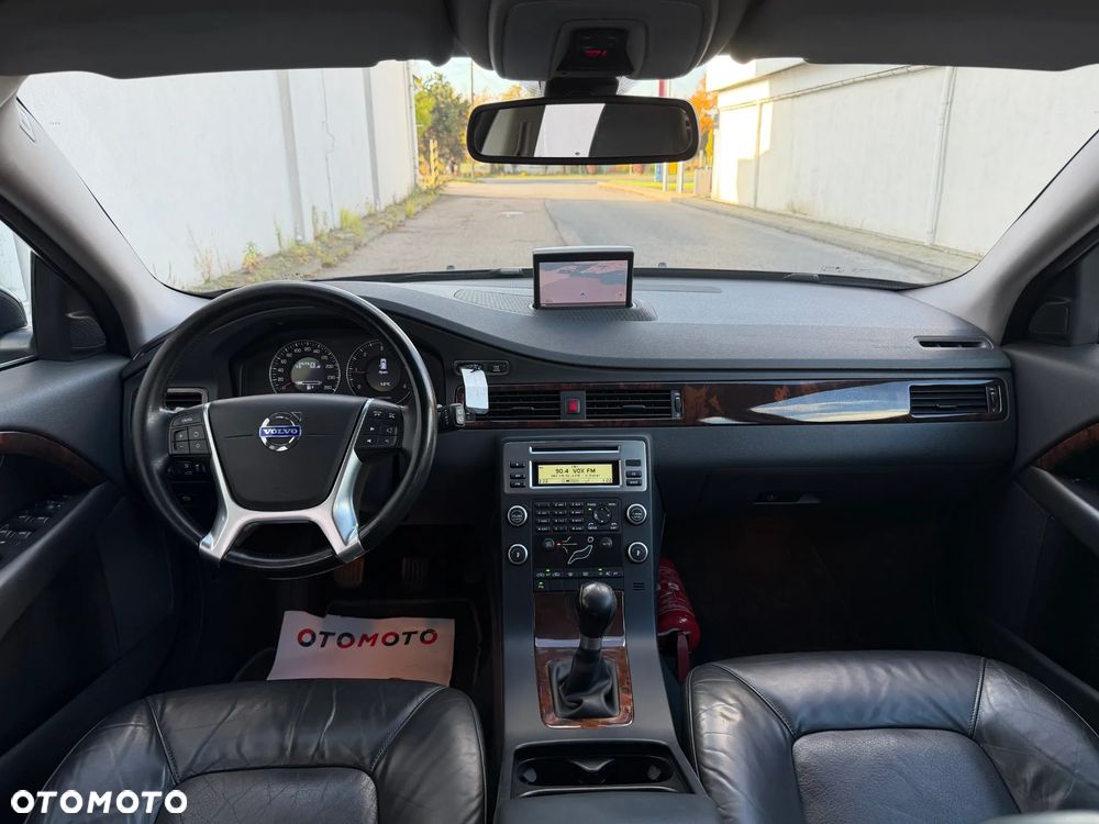 Volvo V70 2010 photo 5