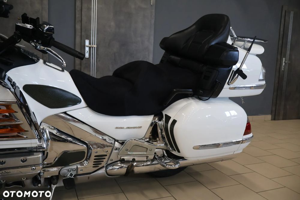Honda GL - 25