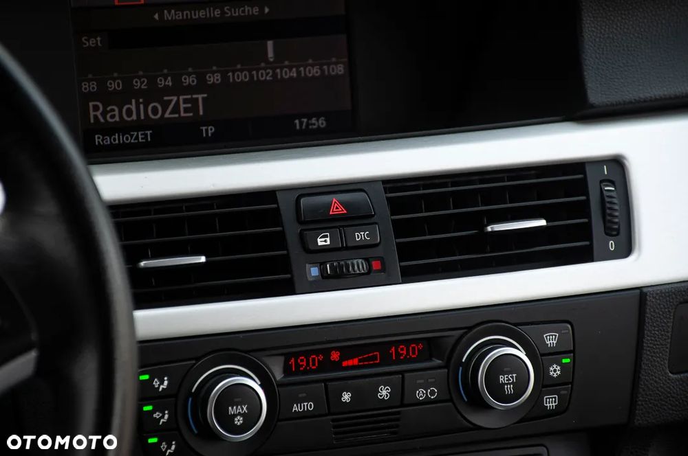 BMW Seria 3 318i Edition Sport - 33