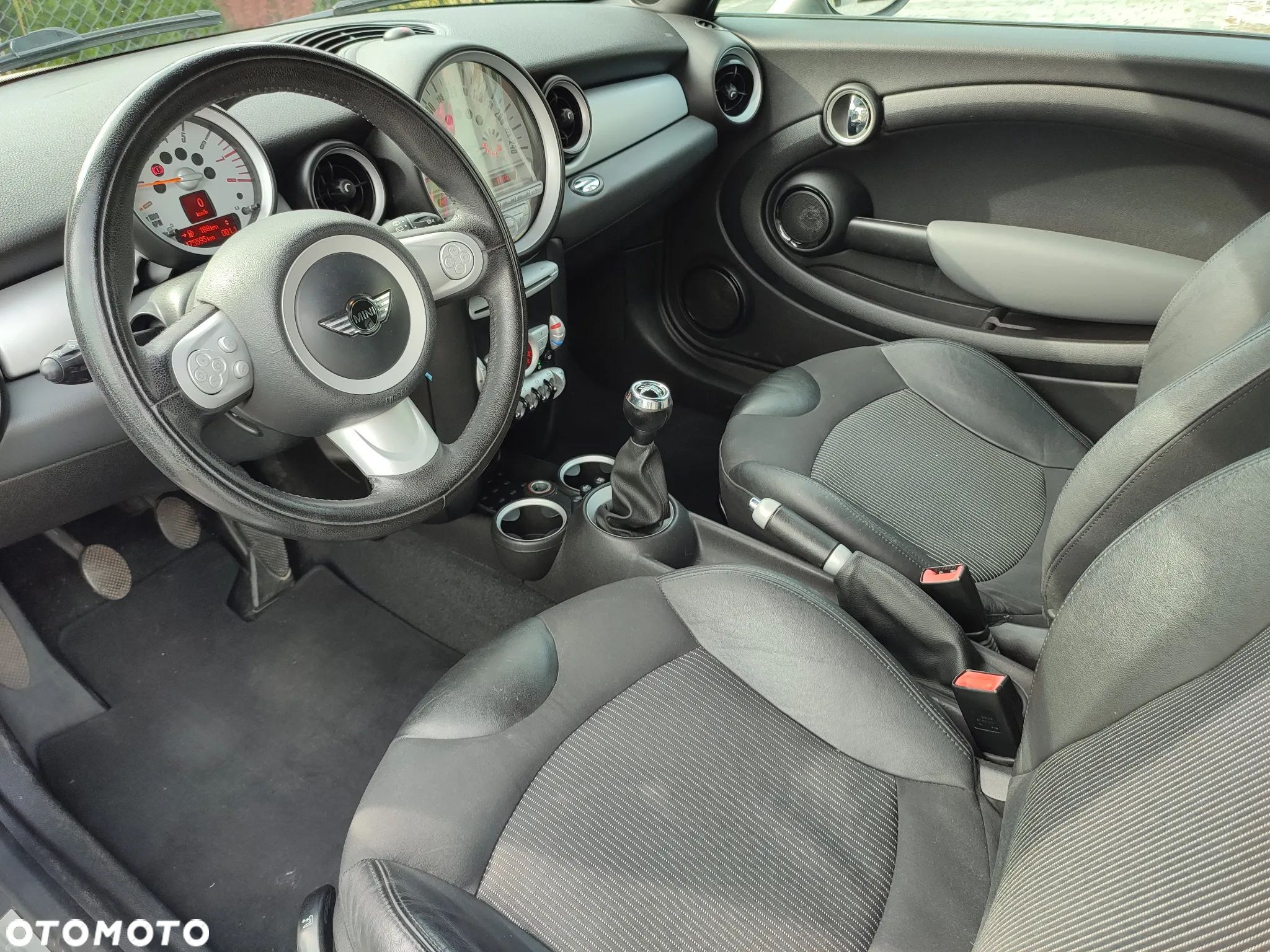 MINI Clubman Cooper - 16
