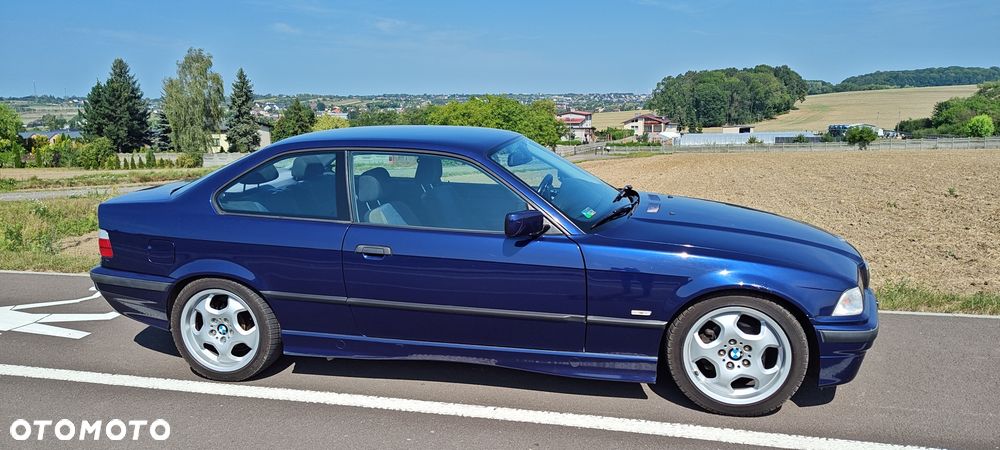 BMW Seria 3 323i - 34