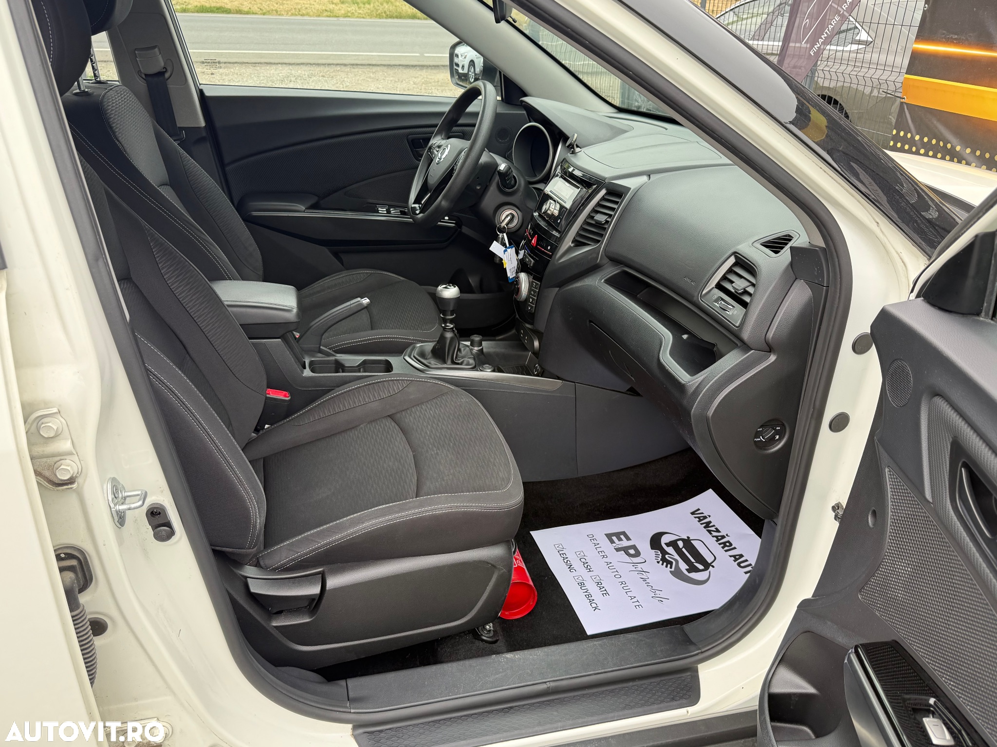 SsangYong XLV 1.6 e-XGI STD Plus - 13