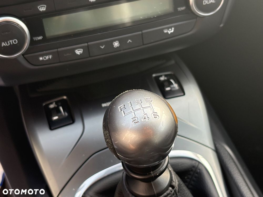 Toyota Avensis Touring Sports 1.6 D-4D Business Edition - 19