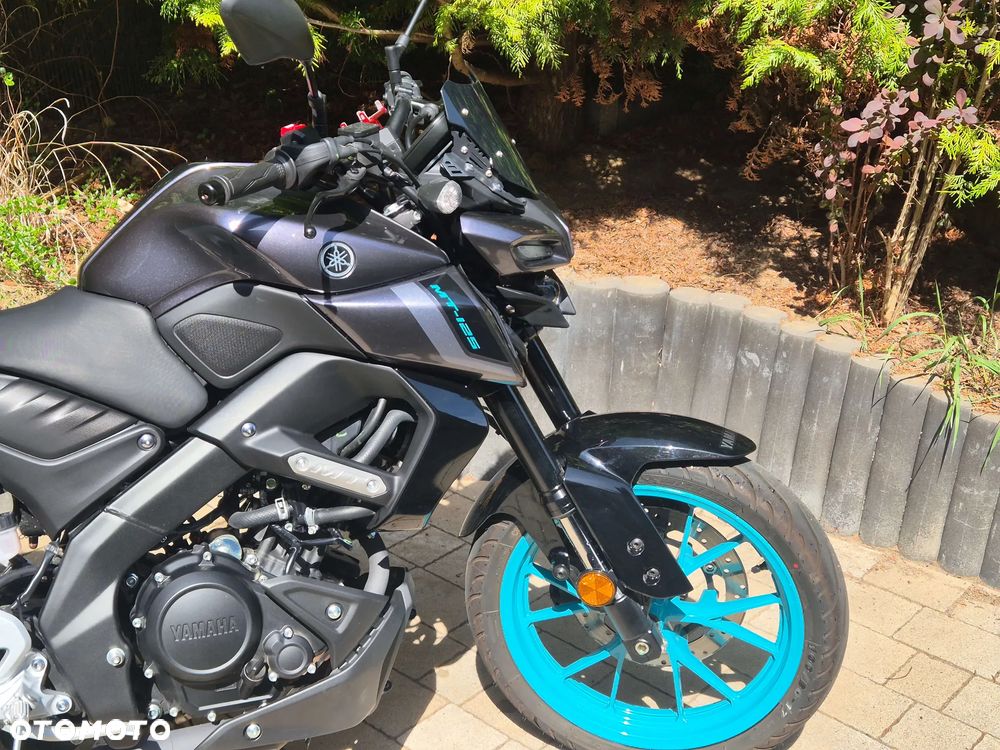 Yamaha MT - 9