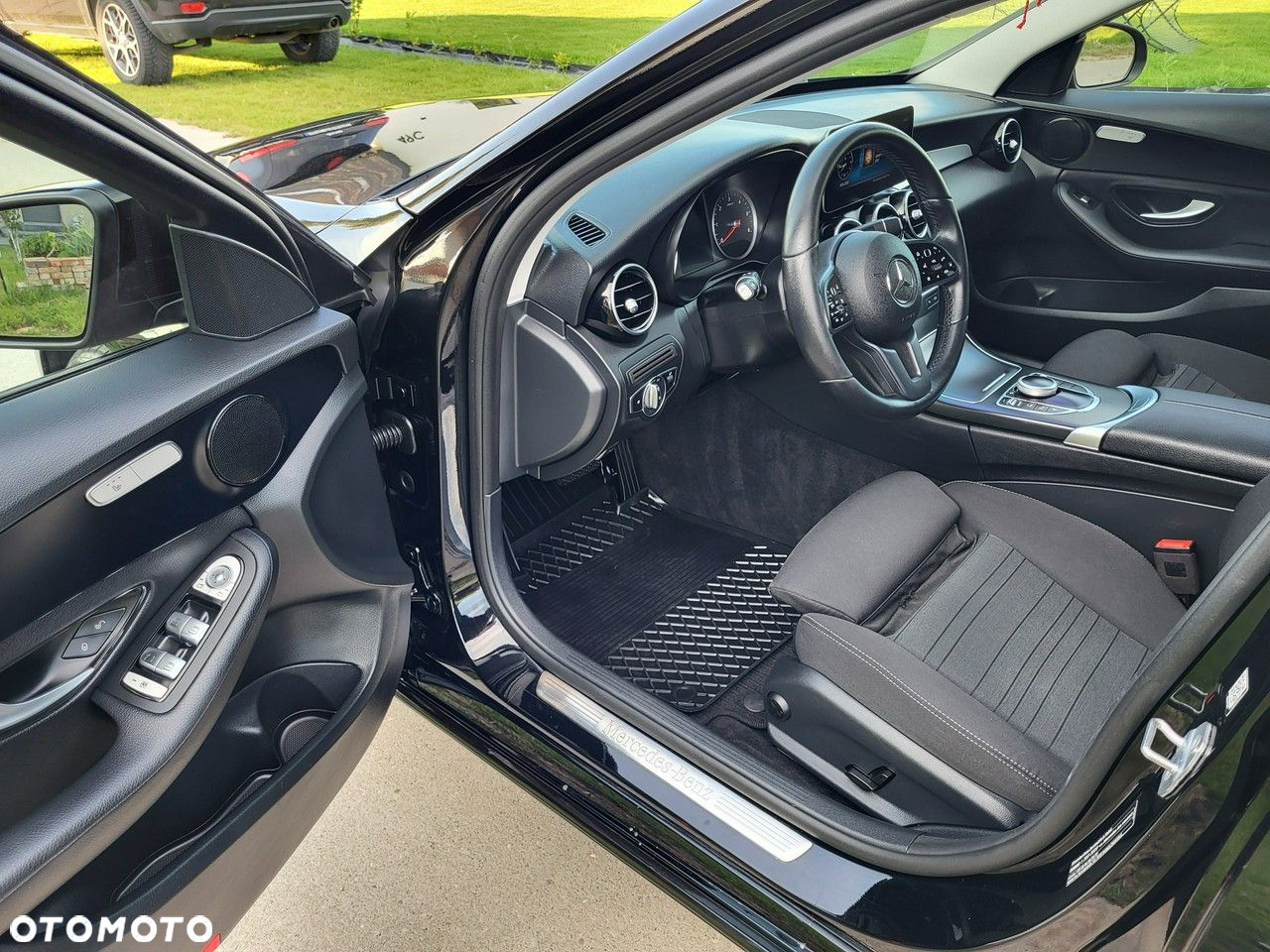 Mercedes-Benz Klasa C 220 d T 9G-TRONIC - 6