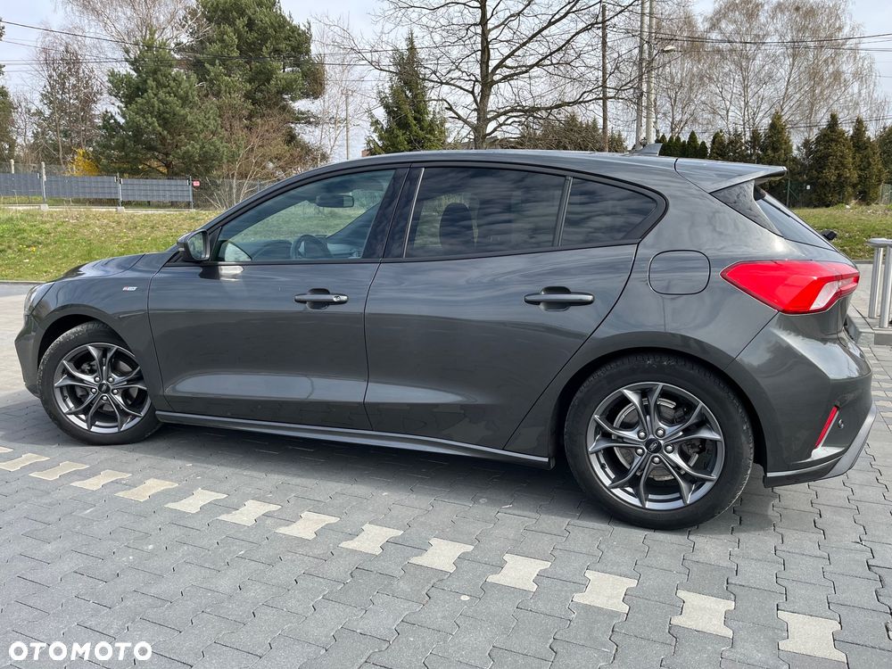 Ford Focus 1.0 EcoBoost ST-Line - 10