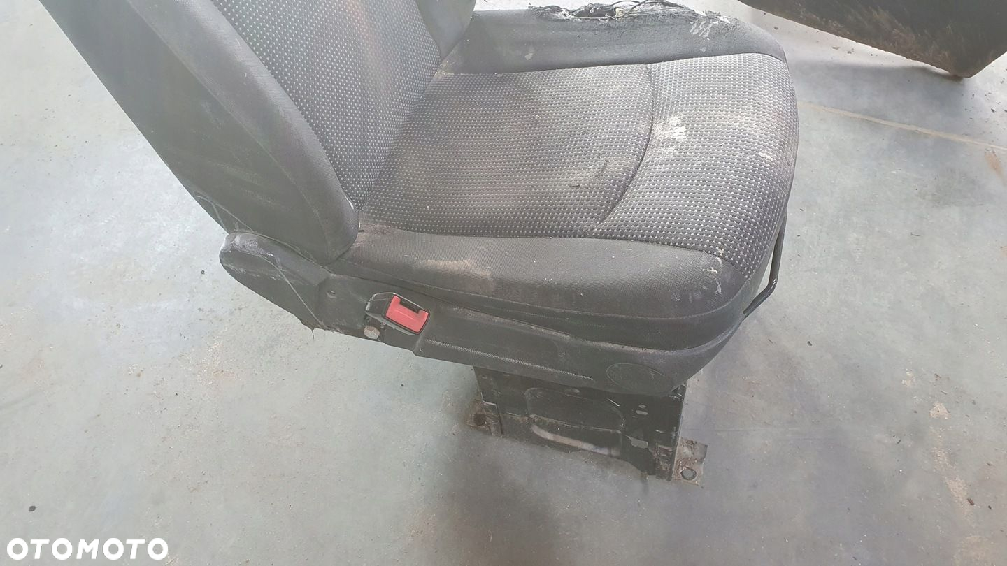 Mercedes Vito W639 03-14 Fotel Lewy Kierowcy Podstawa - 4