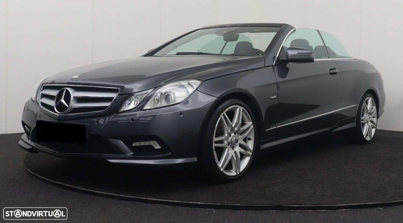 Mercedes-Benz E 220 CDi Avantgarde BlueEfficiency Auto - 2