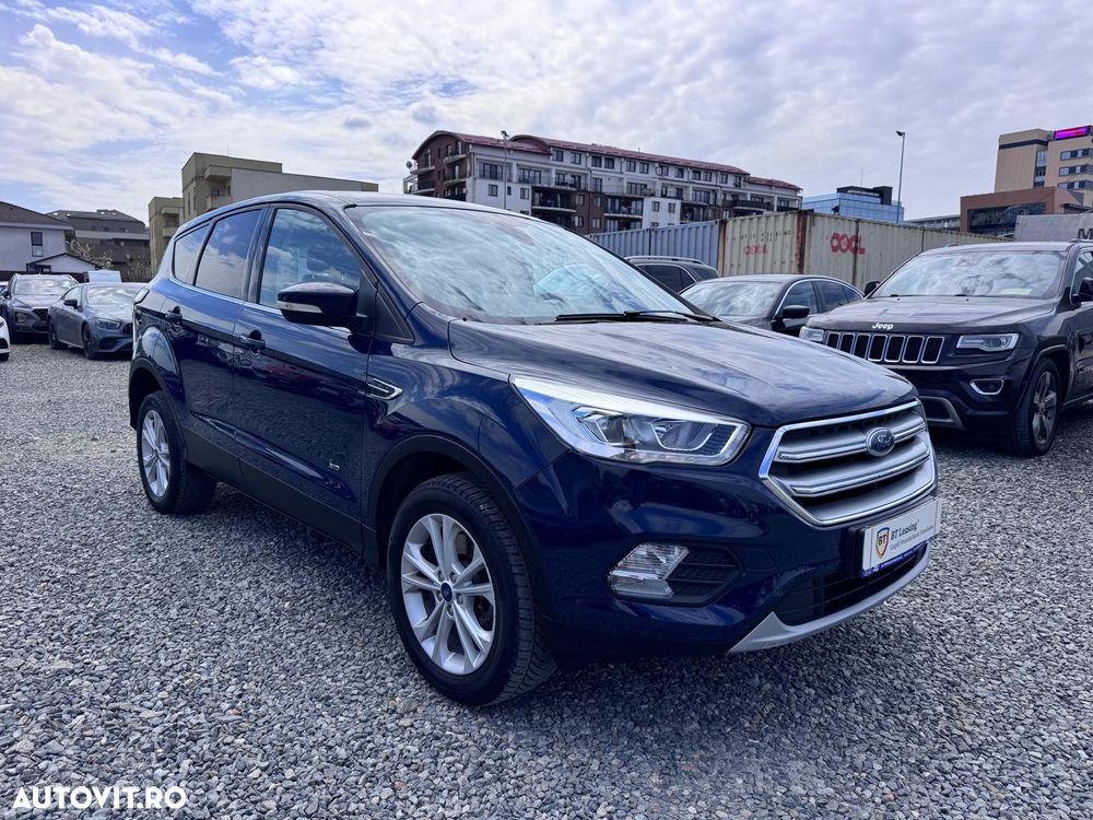 Ford Kuga 1.5 EcoBoost 4x4 Aut. Trend - 2