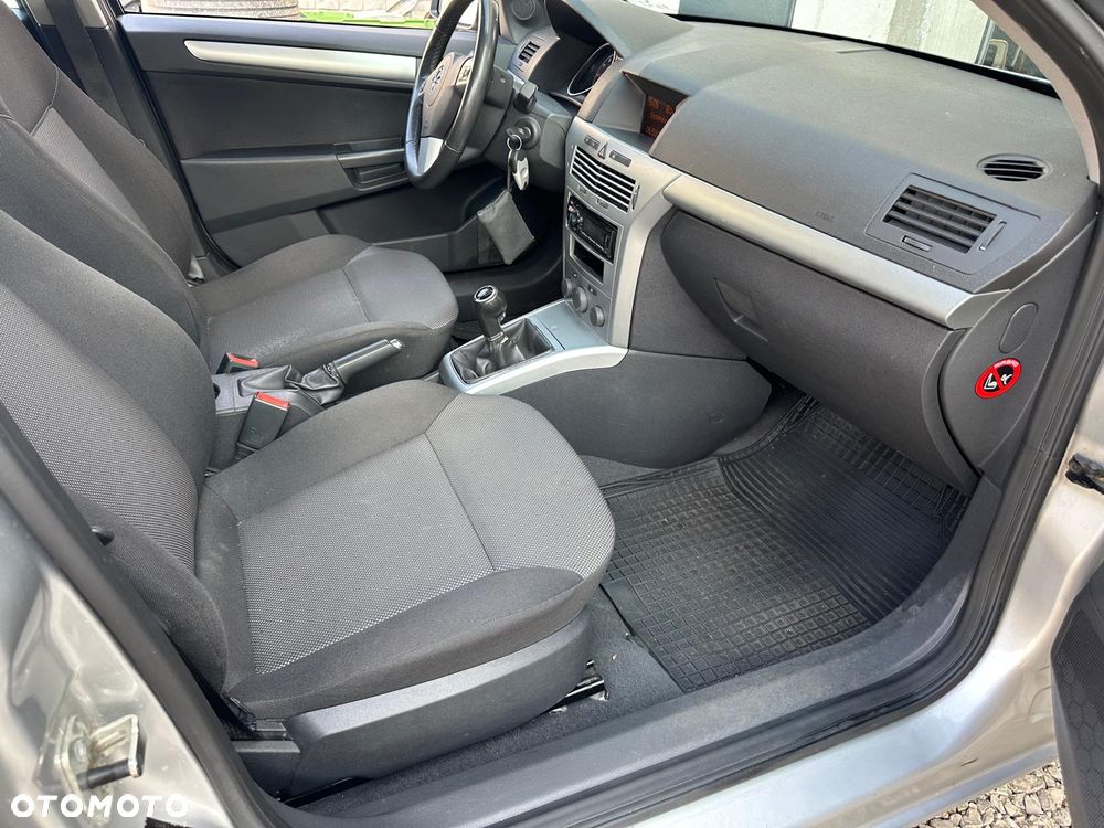 Opel Astra 1.8 Edition Plus - 12