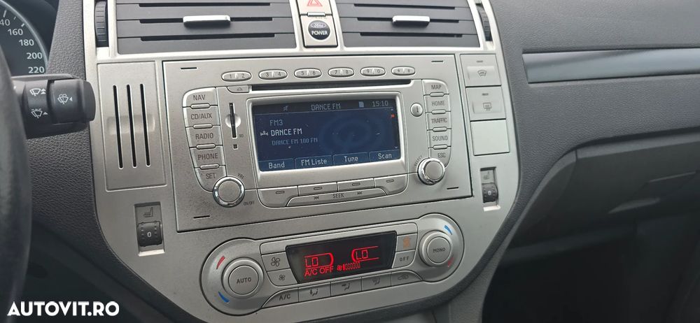 Ford Kuga 2.0 TDCi 4x4 Titanium - 19