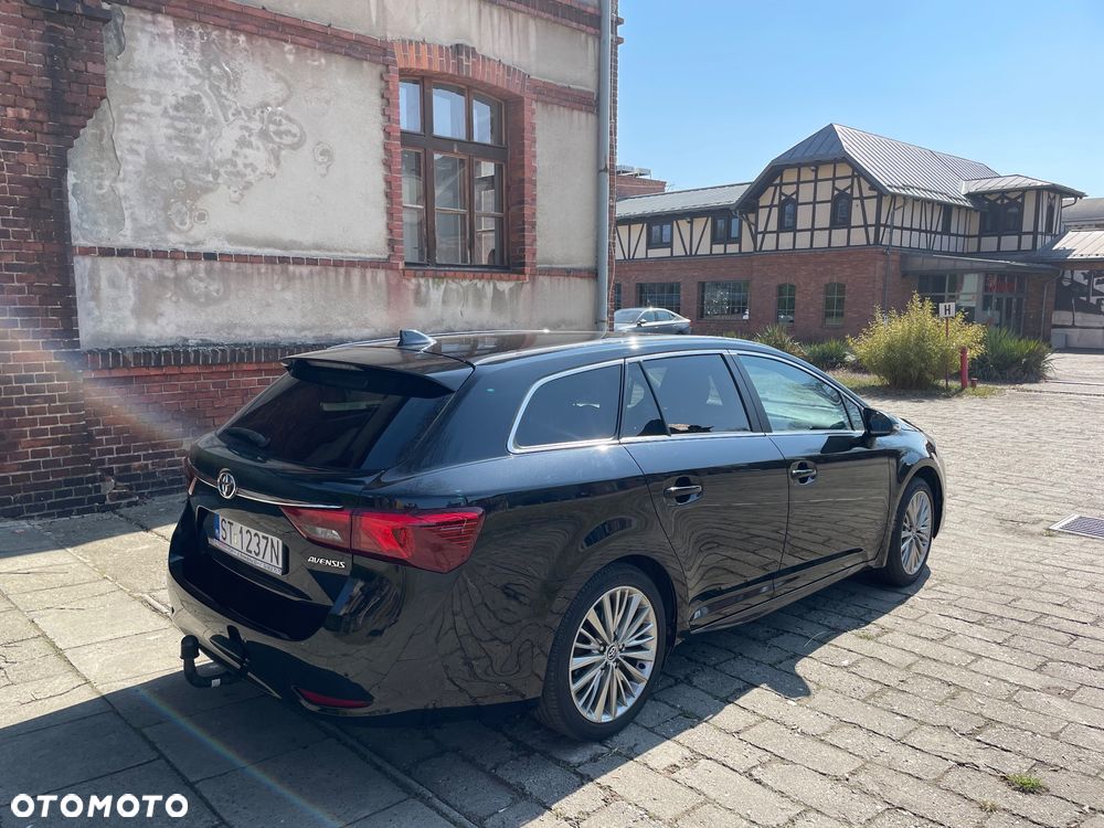 Toyota Avensis 1.8 Premium MS - 5
