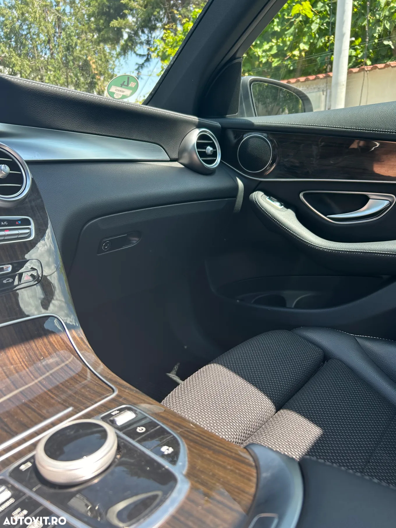 Mercedes-Benz GLC 220 d 4Matic 9G-TRONIC - 10