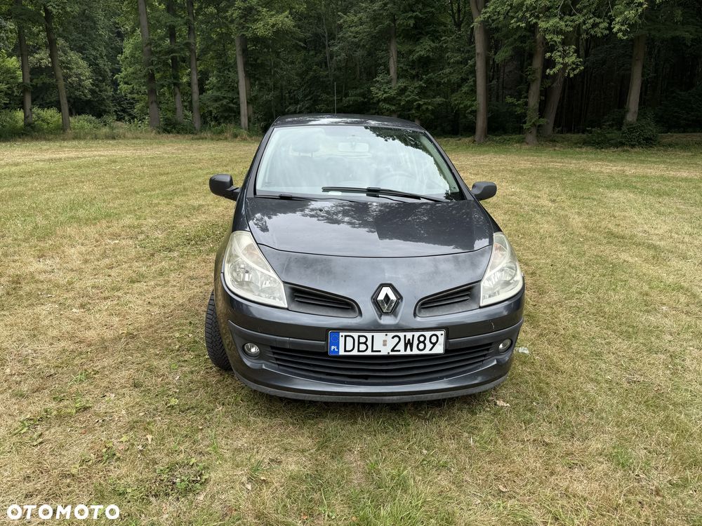 Renault Clio - 2