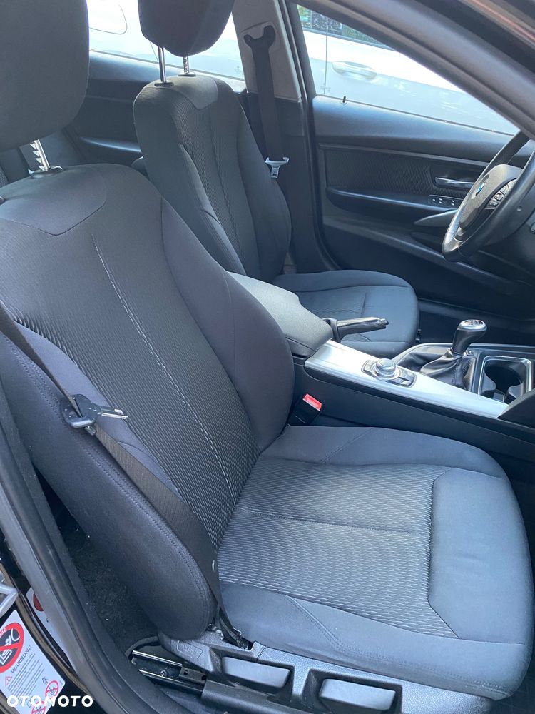 BMW Seria 3 320d - 10