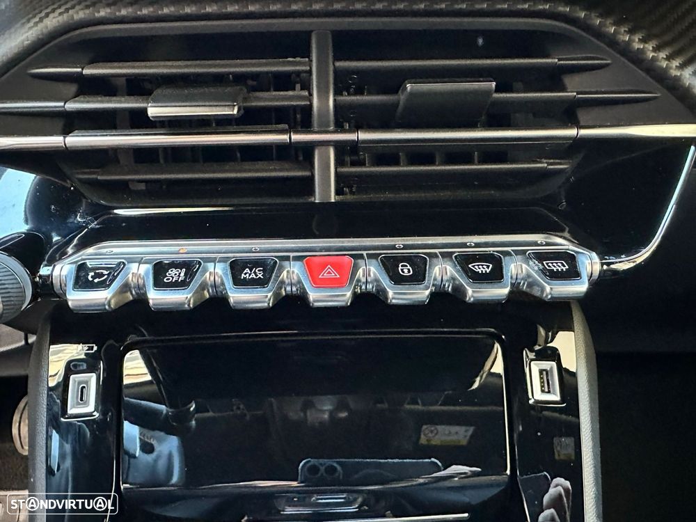 Peugeot 2008 1.2 PureTech Allure Pack EAT8 - 15