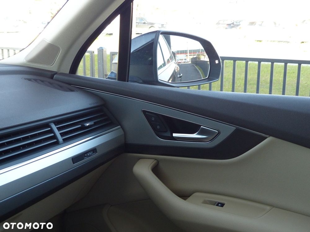 Audi Q7 - 23