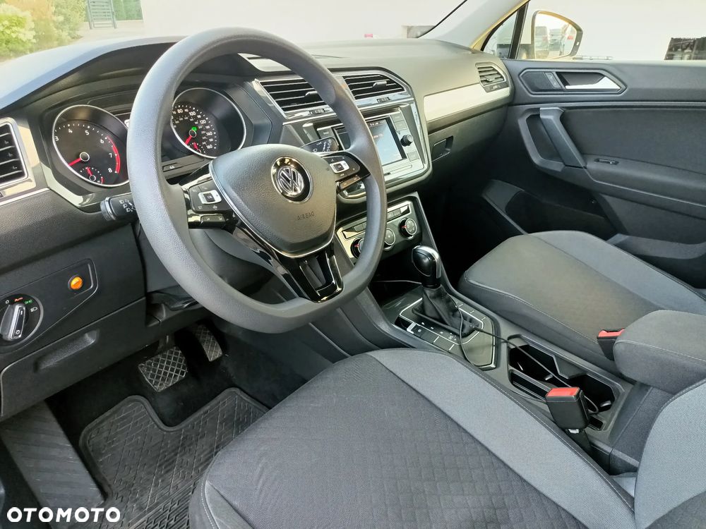 Volkswagen Tiguan - 20