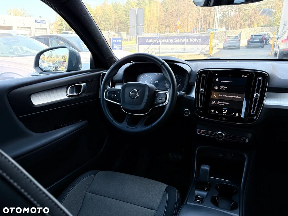 Volvo XC 40 T3 Momentum Pro - 18