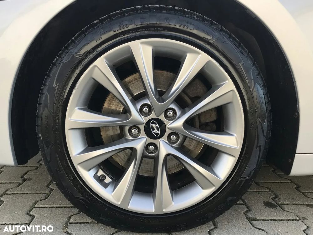 Hyundai i40 1.7 CRDI Style - 41