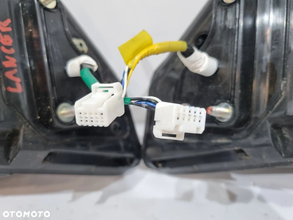MITSUBISHI LANCER VIII  LUSTERKO LEWE PRAWE 5 PIN P26 EUROPA - 5