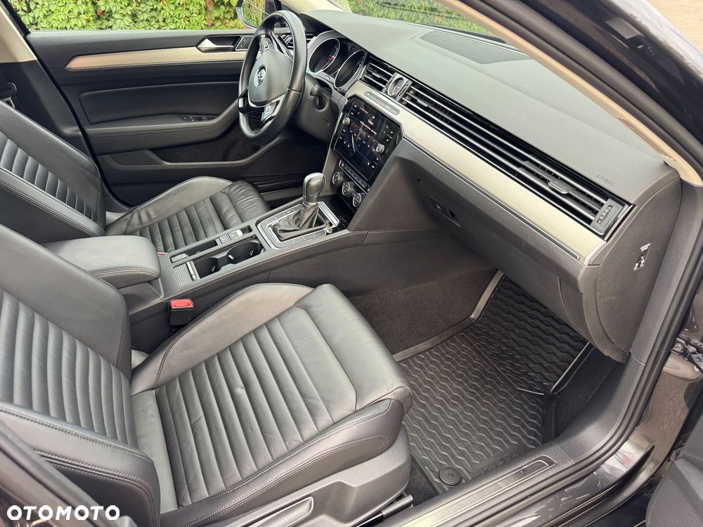 Volkswagen Passat 2.0 TDI SCR DSG Highline - 12