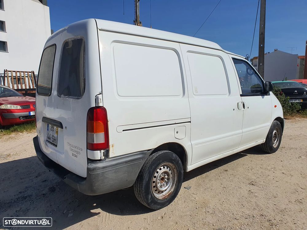 Nissan Vanette Cargo 2.3d - 5
