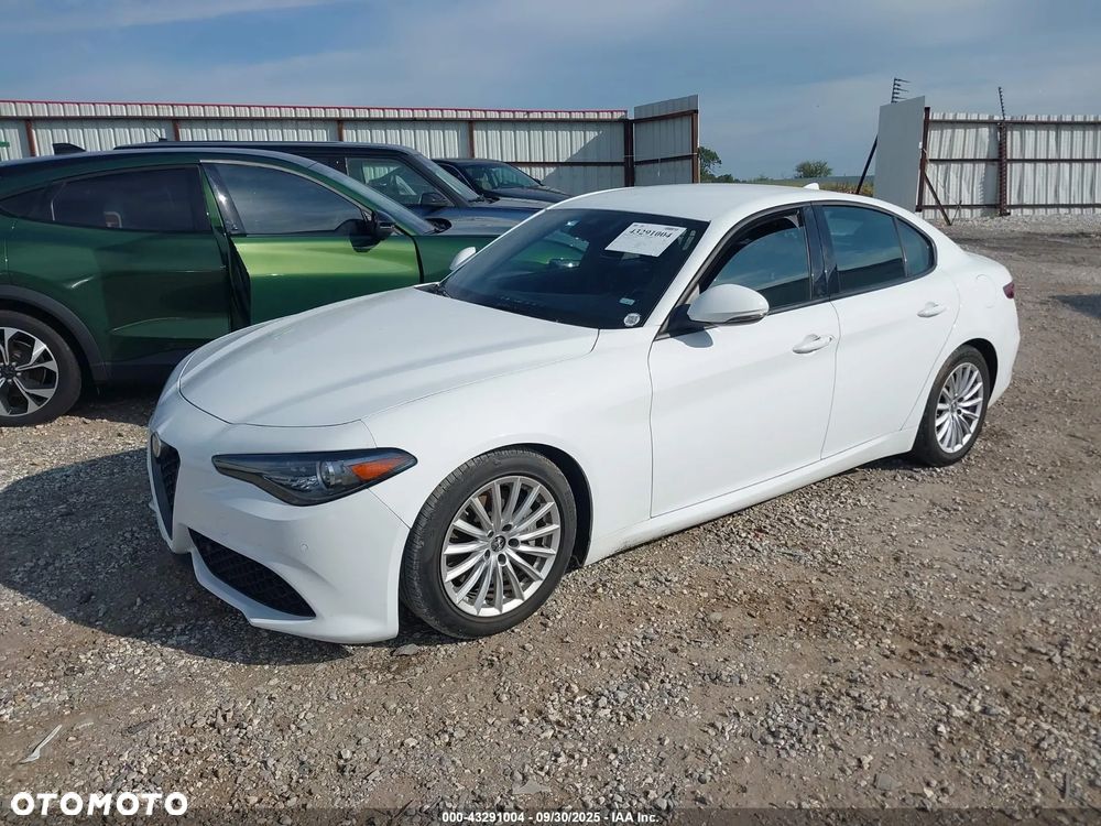 Alfa Romeo Giulia - 1