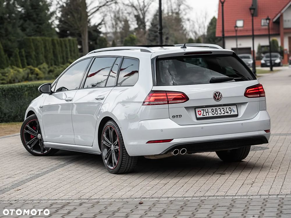 Volkswagen Golf 2.0 TDI BMT GTD DSG - 9