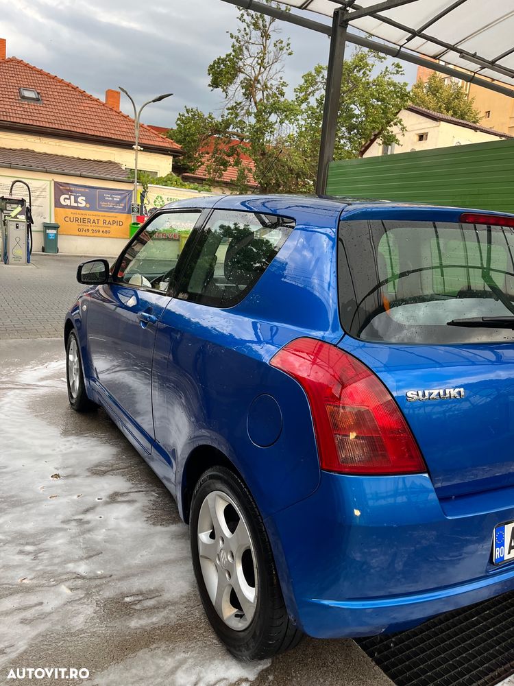 Suzuki Swift 1.3 GLX - 3