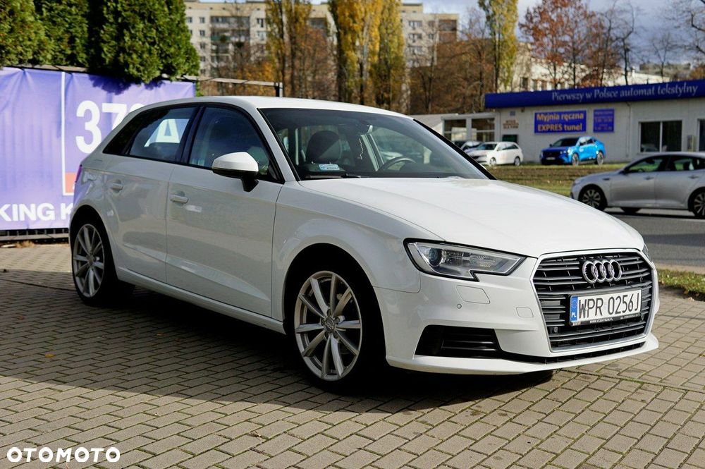 Audi A3 Sportback 1.5 TFSI S tronic - 3