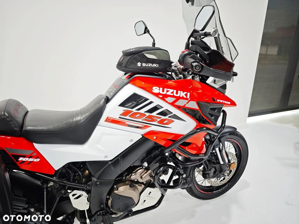 Suzuki V-STROM - 8