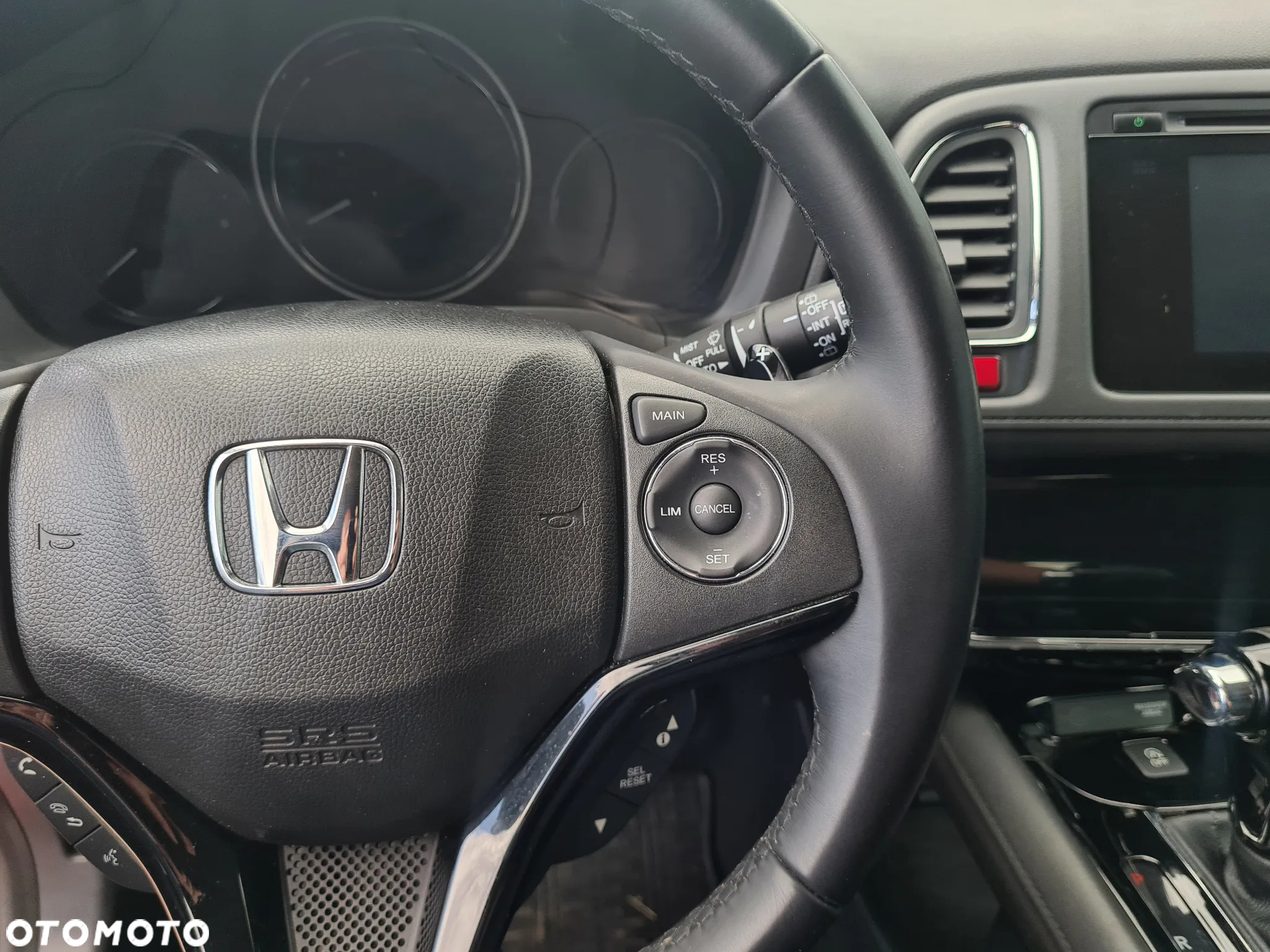 Honda HR-V 1.5 Executive (ADAS) CVT - 12