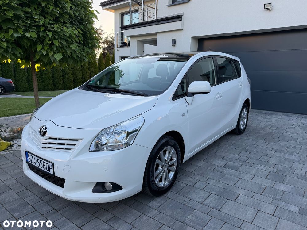 Toyota Verso - 3