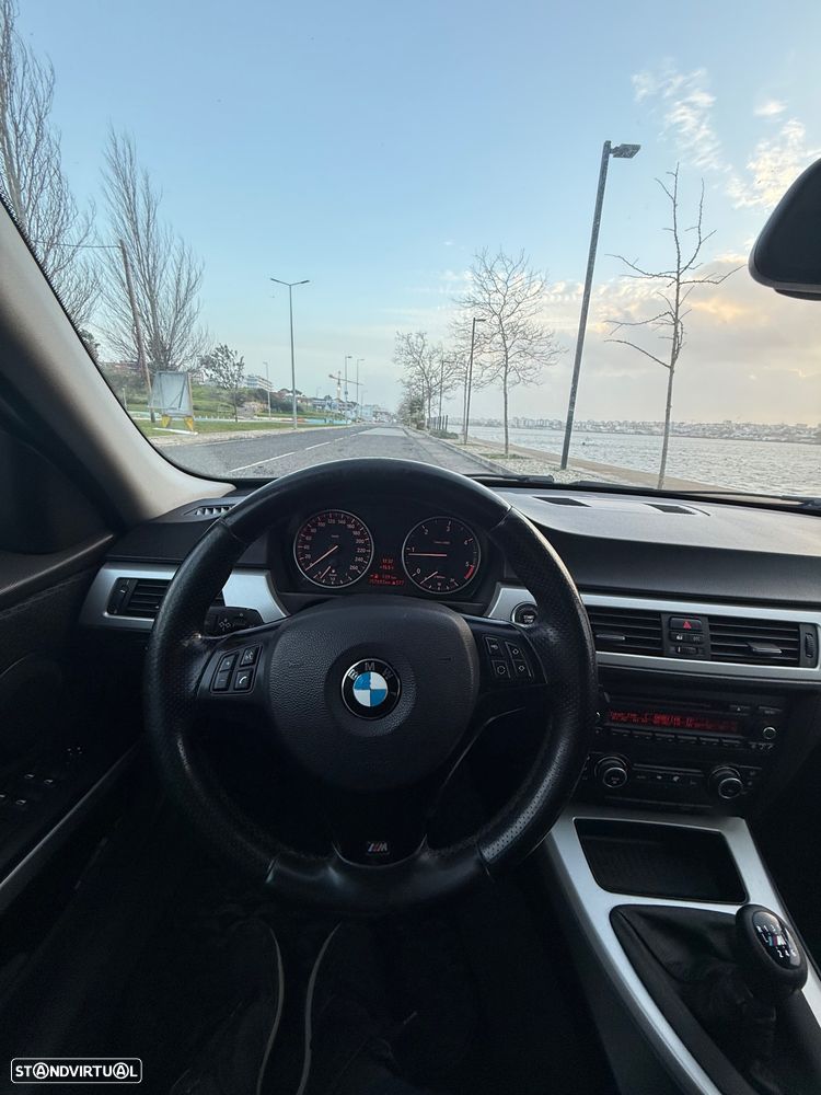 BMW 320 d - 18