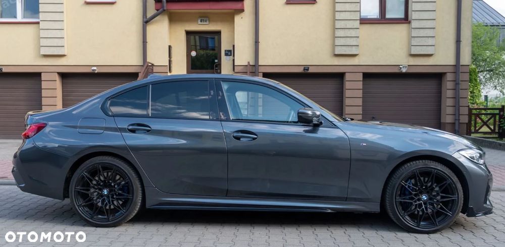BMW Seria 3 330e M Sport - 5