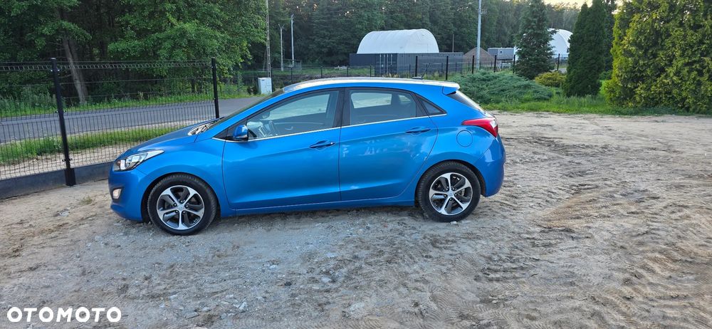 Hyundai i30 blue 1.4 Style - 8
