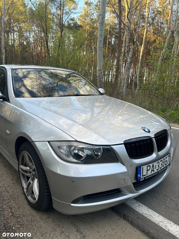 BMW Seria 3 320i - 11