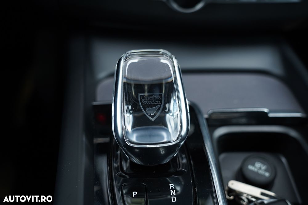 Volvo XC 60 B5 D AWD Geartronic Inscription - 9