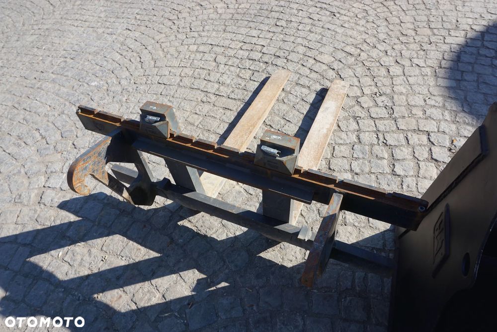 Caterpillar 906 H2, z Niemiec - 9