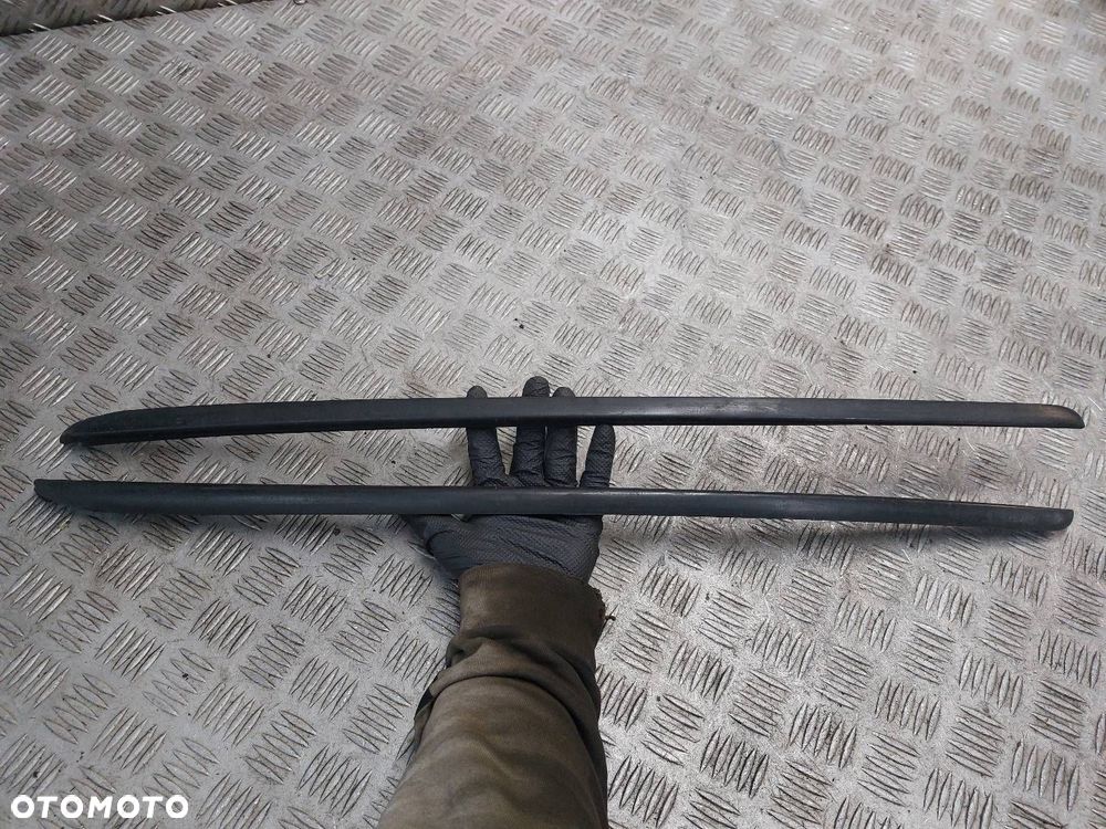 LISTWA ZGARNIAJĄCA SZYBY CZOŁOWEJ LEWA + PRAWA AUDI A4 B8 8K0854327A - 2
